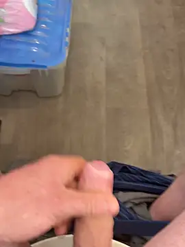 Snapshot of 569638 chatting on 04-07-26, 07:31 569638 online show from 04-07-26, 07:31