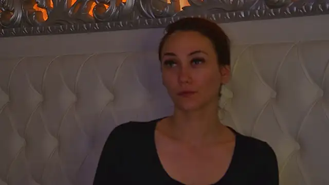 Snapshot of AliceMunro chatting on 06-11-26, 02:53 AliceMunro online show from 06-11-26, 02:53