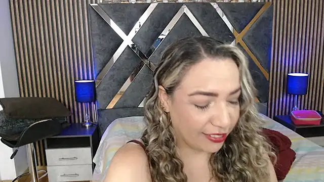 Snapshot of marie_hss chatting on 06-18-26, 07:29 marie hss online show from 06-18-26, 07:29