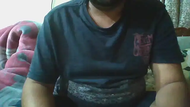 Snapshot of whoreboi98 chatting on 01-11-26, 01:05 whoreboi98 online show from 01-11-26, 01:05