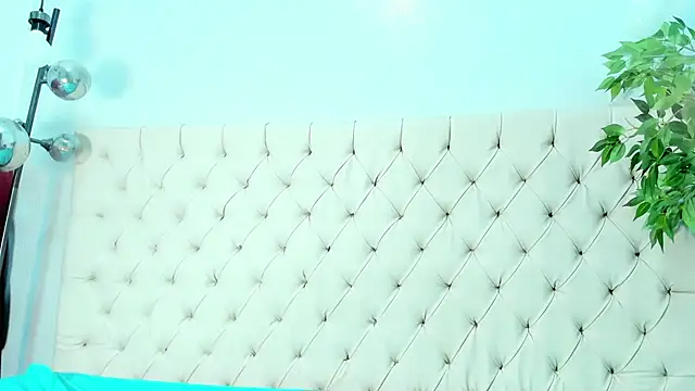 Briyit Doll online show from 12-20-24, 07:28