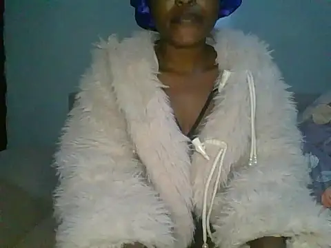 Snapshot of Candykitten chatting on 03-14-26, 07:03 Candykitten online show from 03-14-26, 07:03