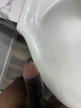 Snapshot of carlossdfr chatting on 09-14-25, 03:38 carlossdfr online show from 09-14-25, 03:38