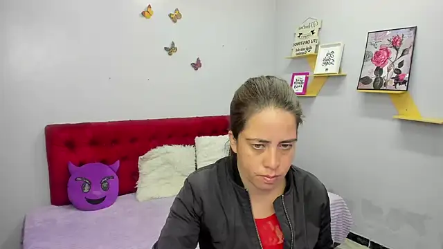 kathina giraldo online show from 11-13-25, 12:37