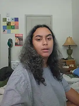 cinnaminnie online show from 06-05-26, 04:56