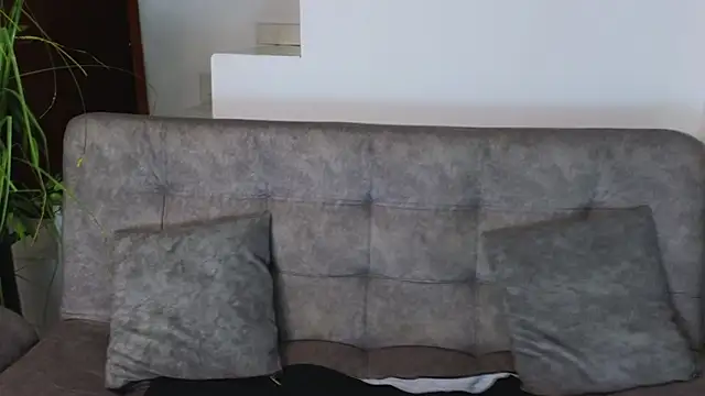 Lorenne Miller online show from 03-04-25, 03:00