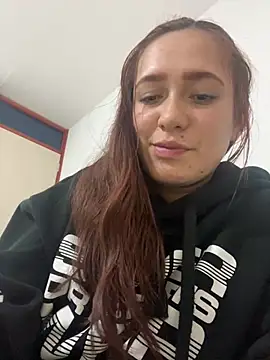 Snapshot of _KarolSmith chatting on 02-06-25, 04:10 KarolSmith online show from 02-06-25, 04:10