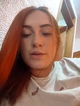Snapshot of _KarolSmith chatting on 09-12-25, 03:45 KarolSmith online show from 09-12-25, 03:45