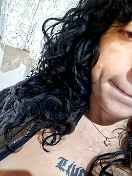 Snapshot of Sweet-diamondxxx chatting on 06-25-26, 01:37 Sweet-diamondxxx online show from 06-25-26, 01:37