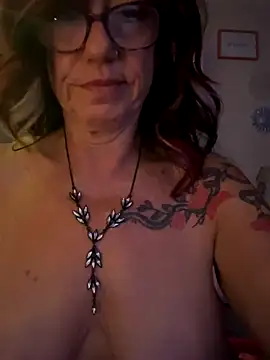 Snapshot of karrmmaa chatting on 11-30-25, 12:09 karrmmaa online show from 11-30-25, 12:09