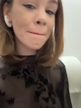 Street young online show from 01-11-25, 03:09