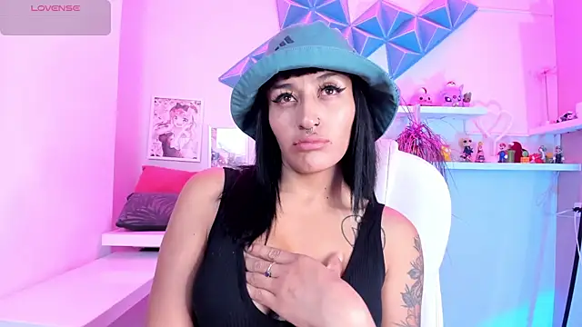 Valkiria ponce online show from 01-17-26, 08:08