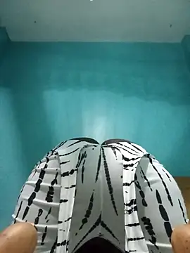 Snapshot of Gold-aass chatting on 12-22-25, 11:02 Gold-aass online show from 12-22-25, 11:02