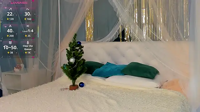 Eva  Lewis online show from 01-11-26, 01:21