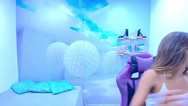 Snapshot of DEMI_LEED chatting on 01-15-26, 12:32 DEMI LEED online show from 01-15-26, 12:32