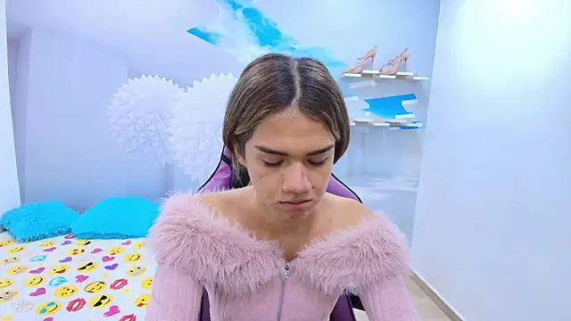 Snapshot of DEMI_LEED chatting on 02-12-26, 11:49 DEMI LEED online show from 02-12-26, 11:49