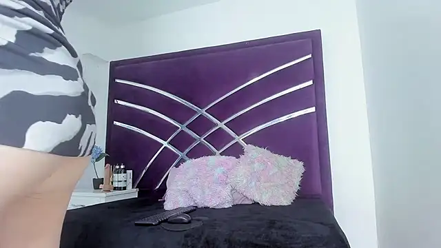 MaiteHT online show from 10-12-25, 09:03