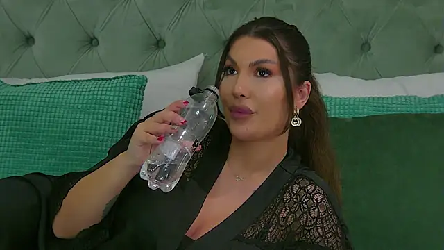 Snapshot of itsjessiebabe chatting on 01-08-25, 03:28 itsjessiebabe online show from 01-08-25, 03:28