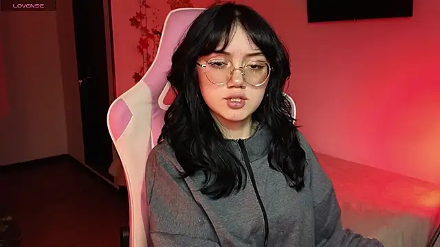 suzumi   online show from 12-05-24, 05:48