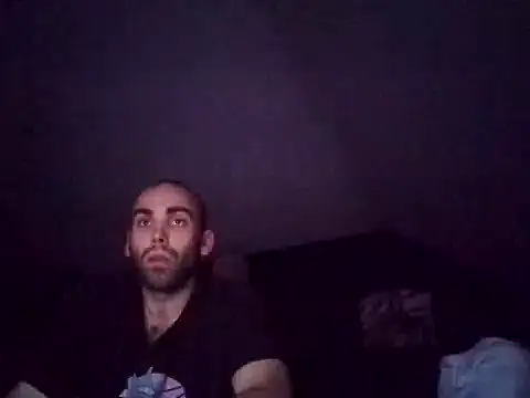 Snapshot of DrbigdickUK chatting on 12-19-24, 10:00 DrbigdickUK online show from 12-19-24, 10:00