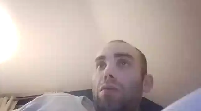 Snapshot of DrbigdickUK chatting on 12-25-24, 01:31 DrbigdickUK online show from 12-25-24, 01:31