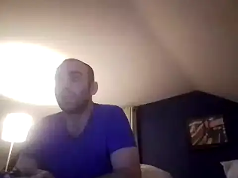 Snapshot of DrbigdickUK chatting on 12-27-24, 12:18 DrbigdickUK online show from 12-27-24, 12:18