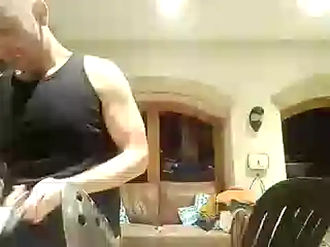 Snapshot of DrbigdickUK chatting on 12-30-24, 06:27 DrbigdickUK online show from 12-30-24, 06:27