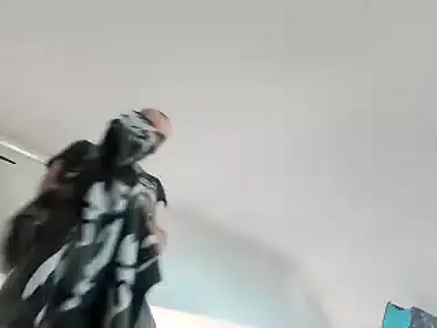 Snapshot of DrbigdickUK chatting on 01-02-25, 11:20 DrbigdickUK online show from 01-02-25, 11:20