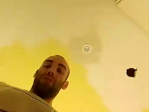 Snapshot of DrbigdickUK chatting on 01-04-25, 10:24 DrbigdickUK online show from 01-04-25, 10:24