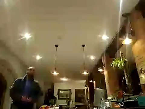 Snapshot of DrbigdickUK chatting on 01-06-25, 06:10 DrbigdickUK online show from 01-06-25, 06:10