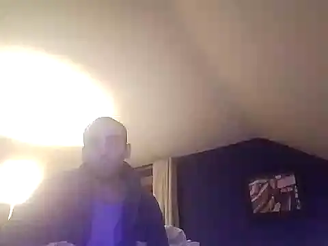 Snapshot of DrbigdickUK chatting on 01-24-25, 12:31 DrbigdickUK online show from 01-24-25, 12:31