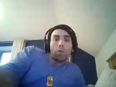 Snapshot of DrbigdickUK chatting on 01-28-25, 04:52 DrbigdickUK online show from 01-28-25, 04:52