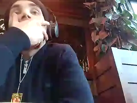 Snapshot of DrbigdickUK chatting on 02-05-25, 03:42 DrbigdickUK online show from 02-05-25, 03:42