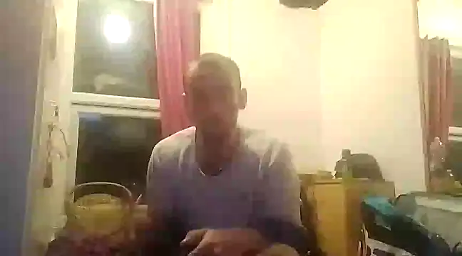 Snapshot of DrbigdickUK chatting on 03-22-25, 10:15 DrbigdickUK online show from 03-22-25, 10:15