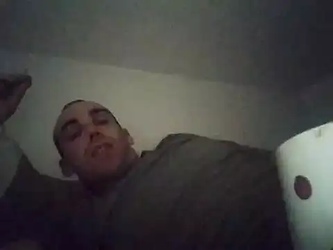 Snapshot of DrbigdickUK chatting on 10-15-25, 08:09 DrbigdickUK online show from 10-15-25, 08:09