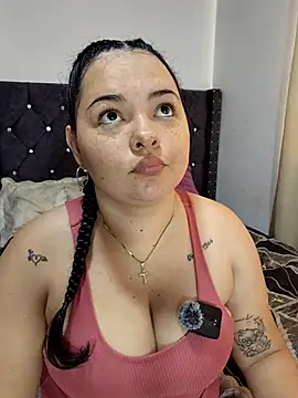 Snapshot of leoytessa_10 chatting on 07-08-26, 01:37 leoytessa 10 online show from 07-08-26, 01:37