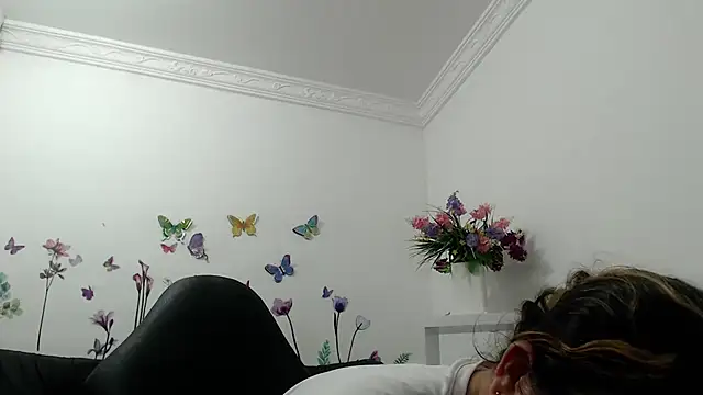 victoria jones online show from 05-16-26, 01:10