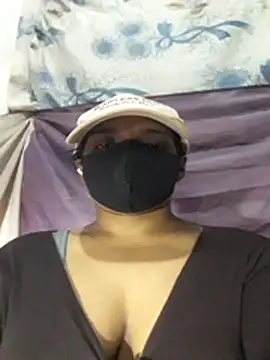 Tharukasenevirathne online show from 06-25-26, 04:44