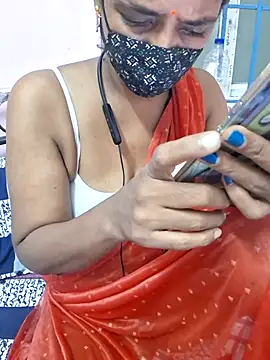 Snapshot of Tamil--Rani chatting on 07-11-26, 03:26 Tamil--Rani online show from 07-11-26, 03:26