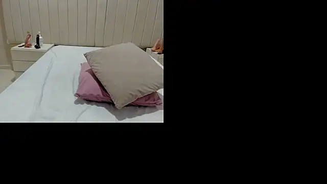 Snapshot of Littleolivia_ chatting on 01-10-26, 01:02 Littleolivia online show from 01-10-26, 01:02