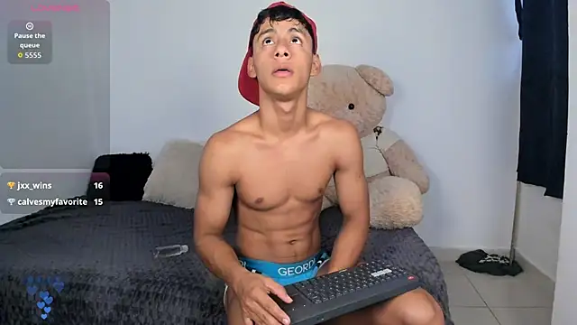 Snapshot of LittleParker chatting on 03-07-26, 12:46 LittleParker online show from 03-07-26, 12:46