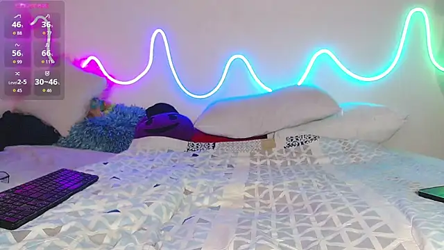 Snapshot of bobsexy08 chatting on 11-23-25, 02:39 bobsexy08 online show from 11-23-25, 02:39