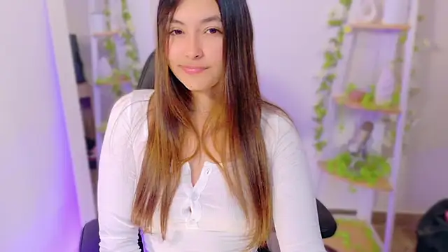 Snapshot of Abella_ruiz chatting on 05-13-26, 10:06 Abella ruiz online show from 05-13-26, 10:06