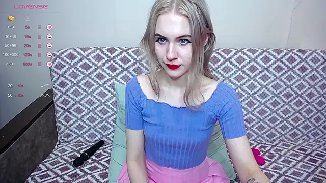 Olivia Graceee online show from 12-18-24, 02:28