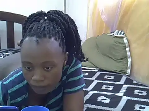 Snapshot of Amanda255 chatting on 02-18-25, 10:27 Amanda255 online show from 02-18-25, 10:27