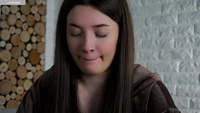 LowOncoming online show from 04-06-26, 02:20