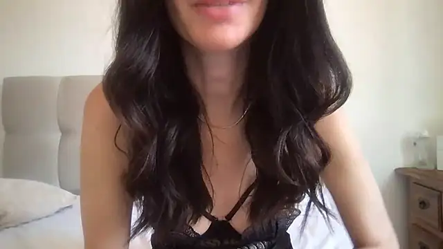 paolajonez online show from 02-16-26, 01:29