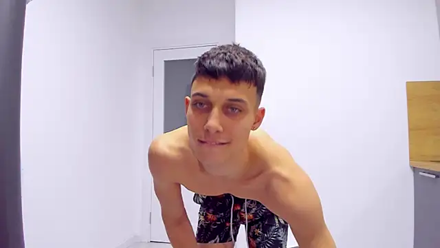 Kent Ross online show from 10-23-25, 01:32