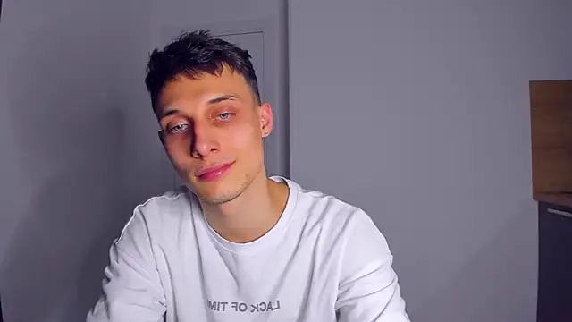 Kent Ross online show from 10-26-25, 07:20