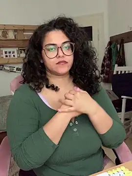 Curvydesifromgermany online show from 06-15-26, 12:40